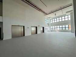 Expo MRT (D16), Warehouse #578704271